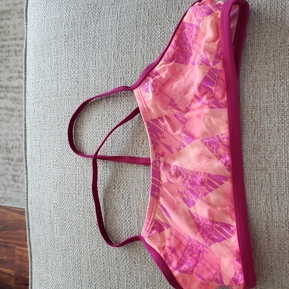 NIKE two pc swimsuit 🩱👙🏊‍♀️ - Picture 2 of 4